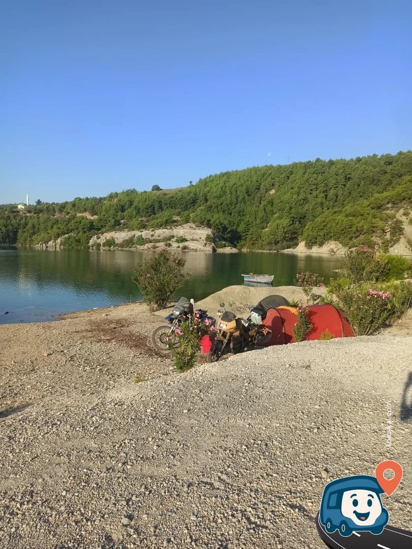 Göl Kenarı Vahşi Kamp Alanı - Aladağ, Adana, foto 1