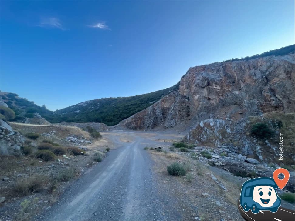 Terk Edilmiş Taş Ocağı - Urla, İzmir, foto 2