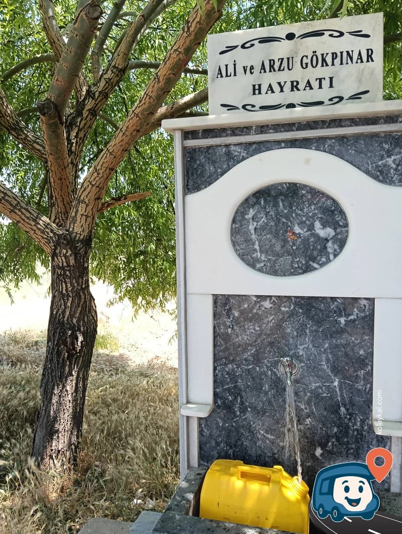 Ana Yol Kenarında Su Kaynağı - Niğde Merkez, Niğde, foto 1