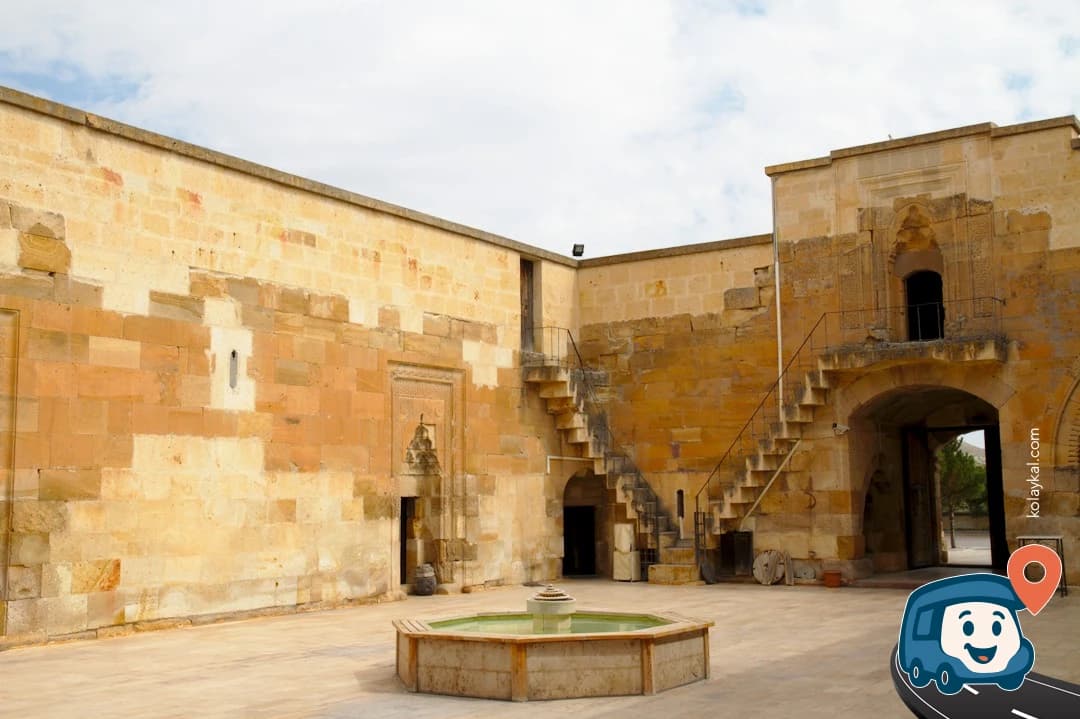Sarıhan Kervansarayı - Ürgüp, Nevşehir, foto 1