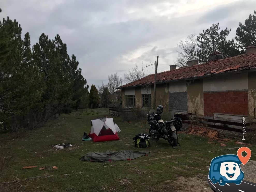 Baraj Yakını Vahşi Kamp Alanı - Çavdarhisar, Kütahya, foto 1