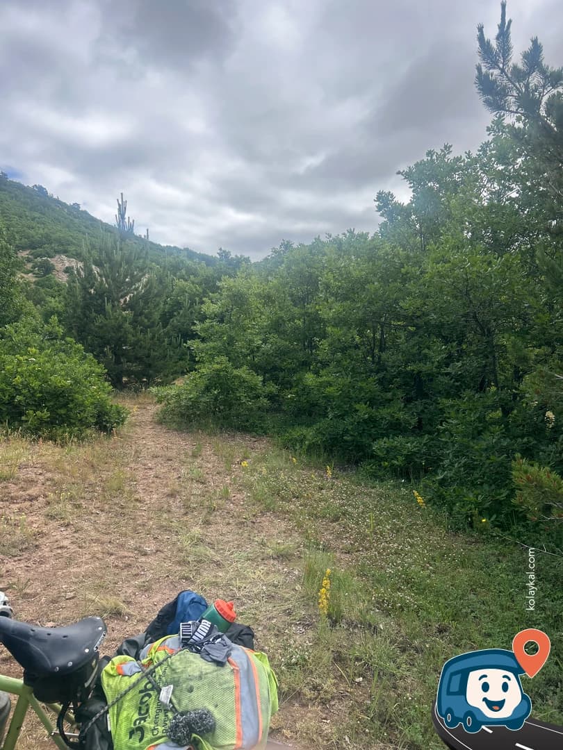 Tırmanış Tepesine Yakın Vahşi Kamp Alanı - Zara, Sivas, foto 1