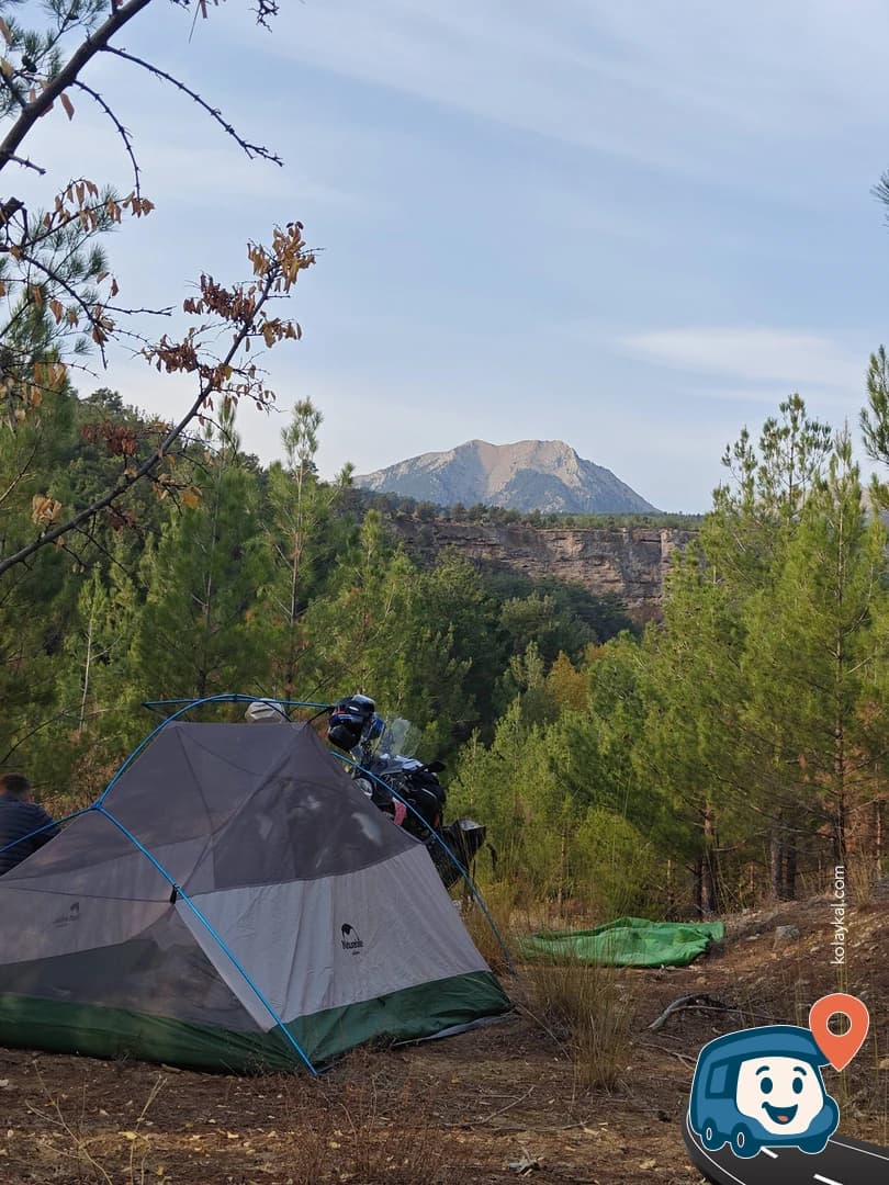 Dağ Manzaralı Çam Ormanı - Pozantı, Adana, foto 1