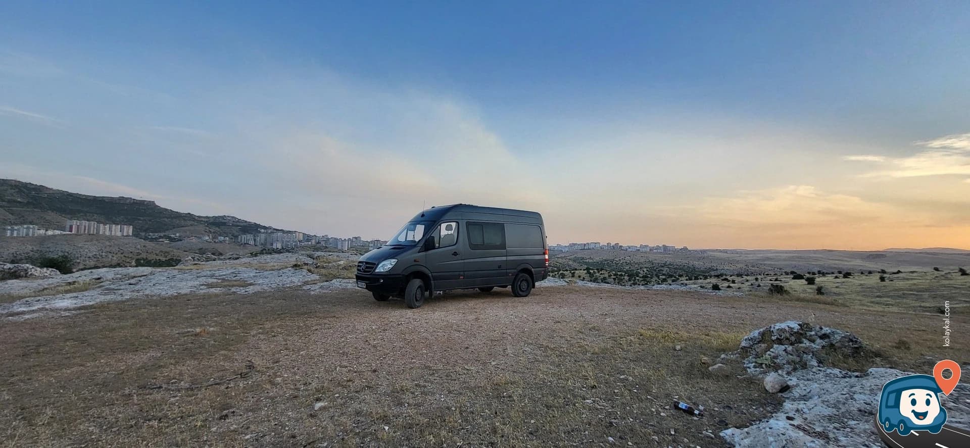 Tepelerde Manzaralı Vahşi Kamp Yeri - Artuklu, Mardin, foto 1