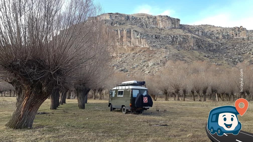Belisırma Yakınında Nehir Kenarı Vahşi Kamp Alanı - Güzelyurt, Aksaray, foto 2