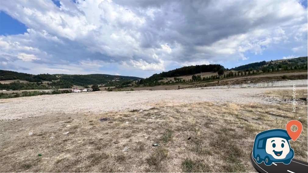 Yol Kenarı Geniş Düz Alan - Ladik, Samsun, foto 1