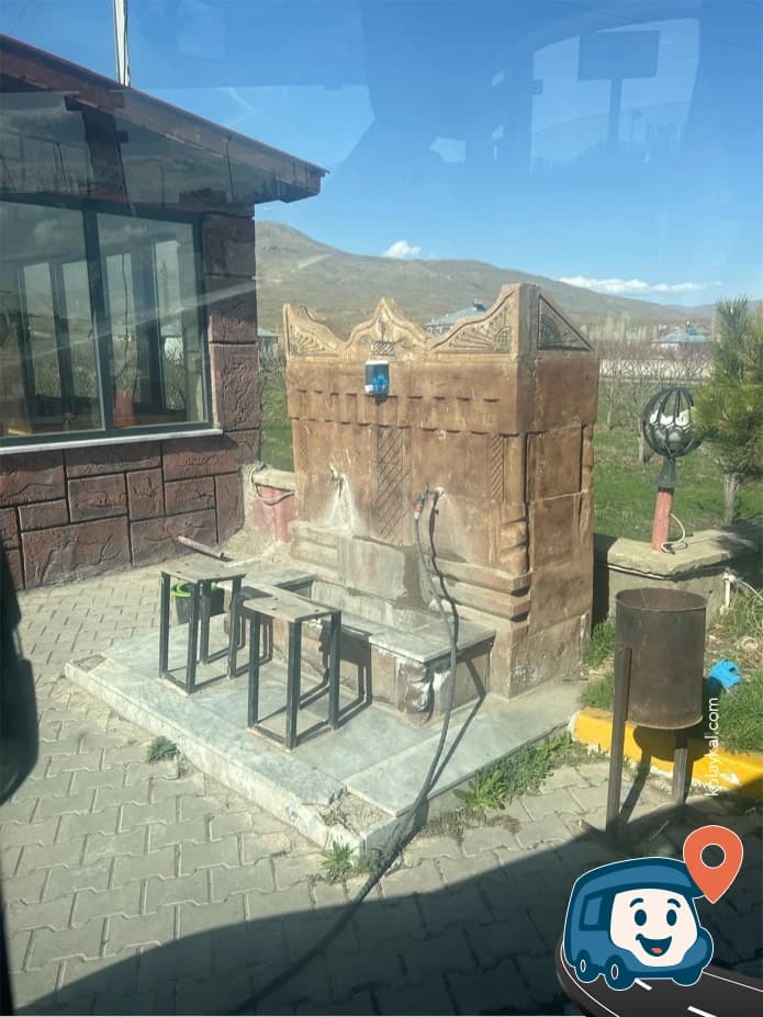 Su Kaynağı Olan Servis Alanı - Muradiye, Van, foto 1