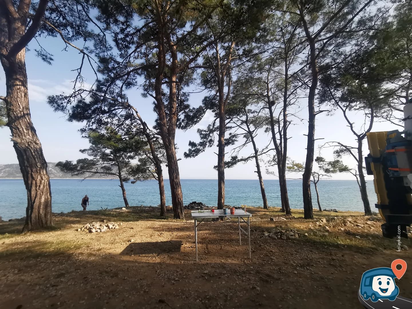 Deniz Kenarında Ağaçların Altı - Silifke, Mersin, foto 1