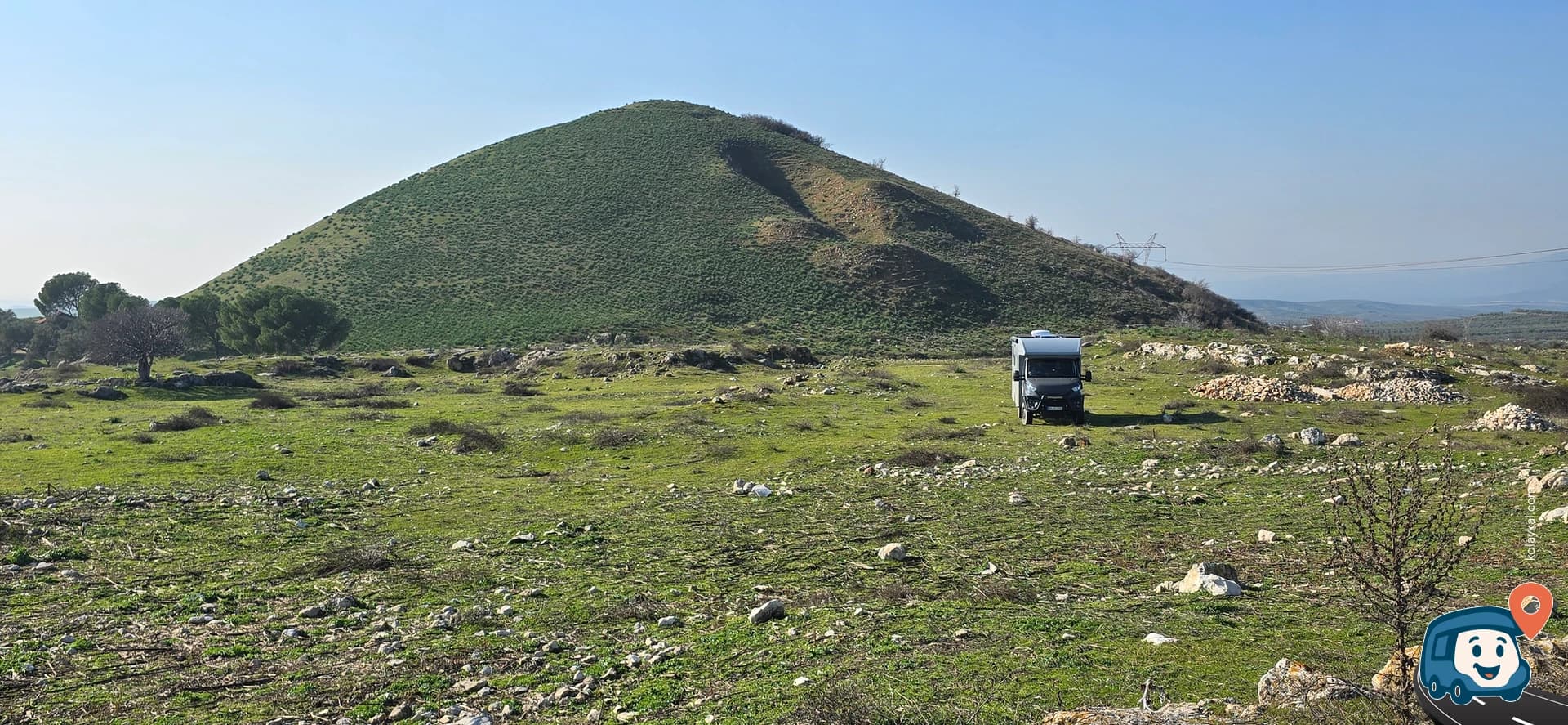 Toprak Piramitler Yanında Tarla Kampı - Salihli, Manisa, foto 2