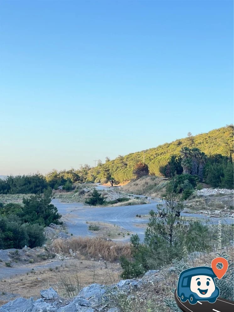 Terk Edilmiş Taş Ocağı - Urla, İzmir, foto 1