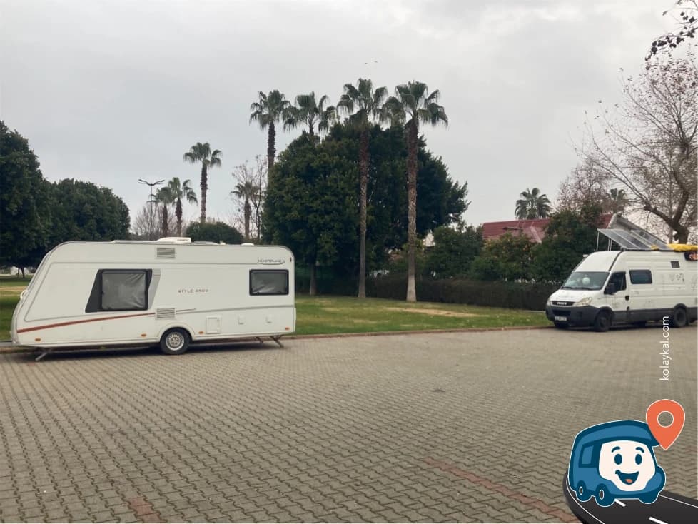 Merkez Park Gecelik Ücretsiz Otopark - Seyhan, Adana, foto 1