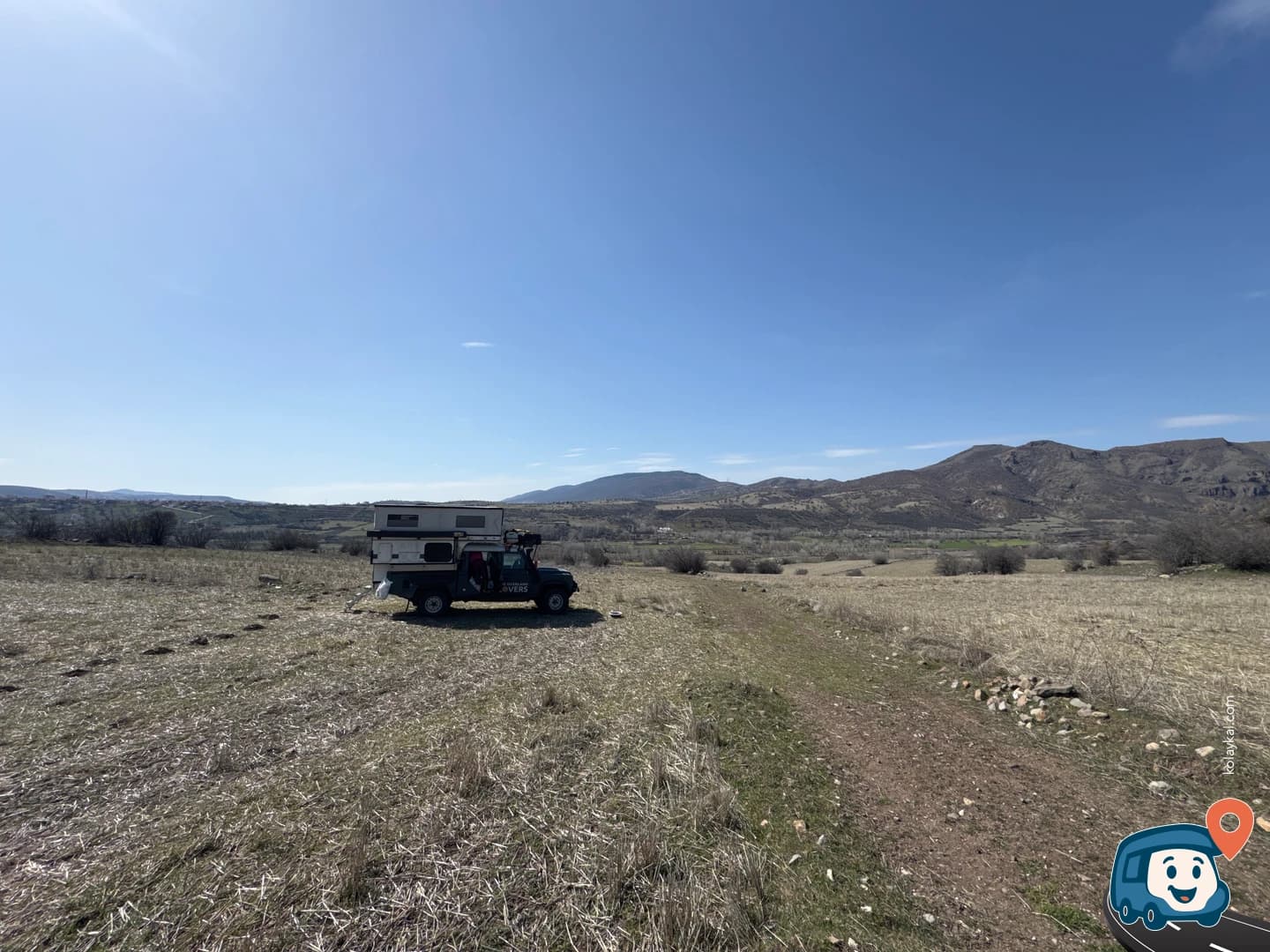 Bir Tarla Üzerinde Vahşi Kamp - Kızılcahamam, Ankara, foto 1