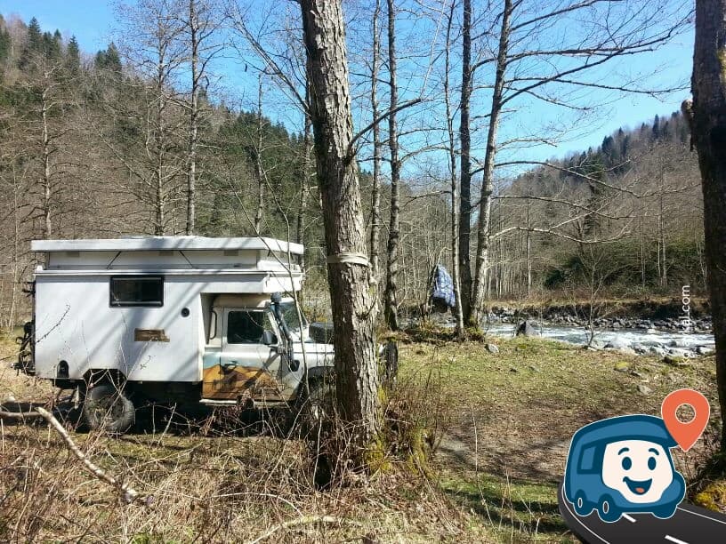 Nehir Kenarı Vahşi Kamp Alanı - Çamlıhemşin, Rize, foto 2