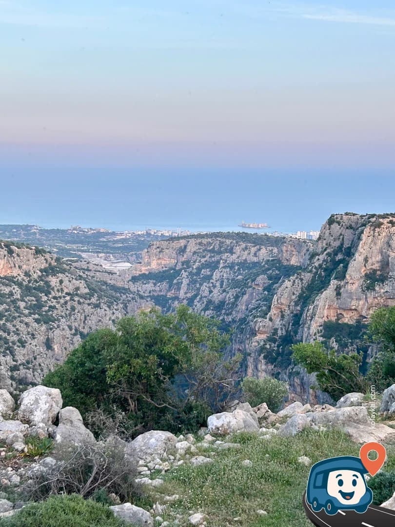 Adamkayalar Rölyefleri - Silifke, Mersin, foto 2