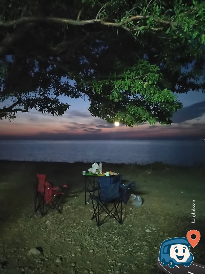 Göl Kenarı Vahşi Kamp Alanı - Tuşba, Van, foto 2