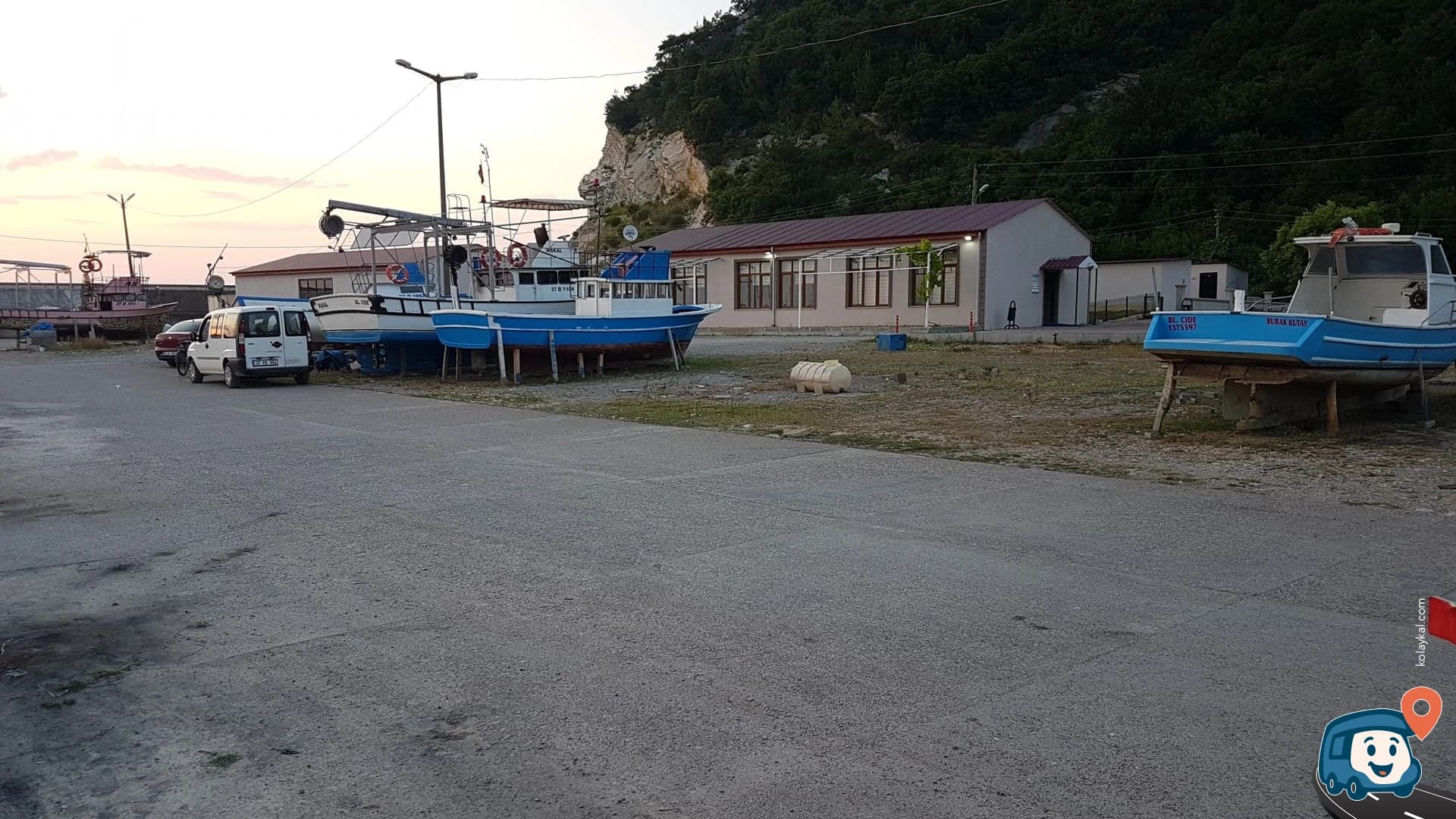 Cide Balıkçı Limanı Otoparkı - Kastamonu, foto 4