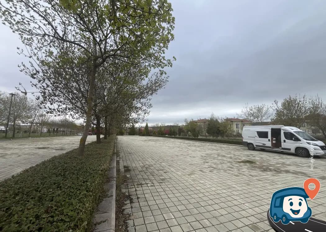 Sazova Parkı Yakını Geceleme Alanı - Odunpazarı, Eskişehir, foto 1