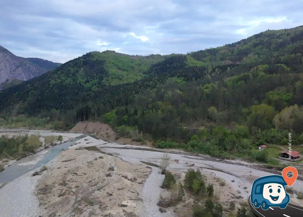 Valla Kanyonu Yakınında Nehir Kenarı - Pınarbaşı, Kastamonu, foto 4